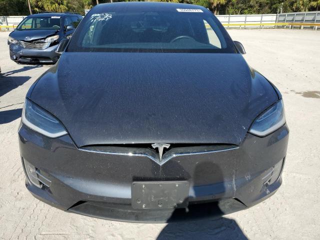 Photo 5 from auction – 2017 TESLA MODEL X with VIN 5YJXCAE28HF077704