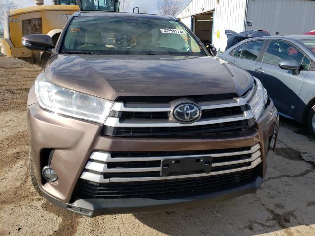 Photo 5 from auction – 2018 TOYOTA HIGHLANDER with VIN 5TDJZRFH8JS836472