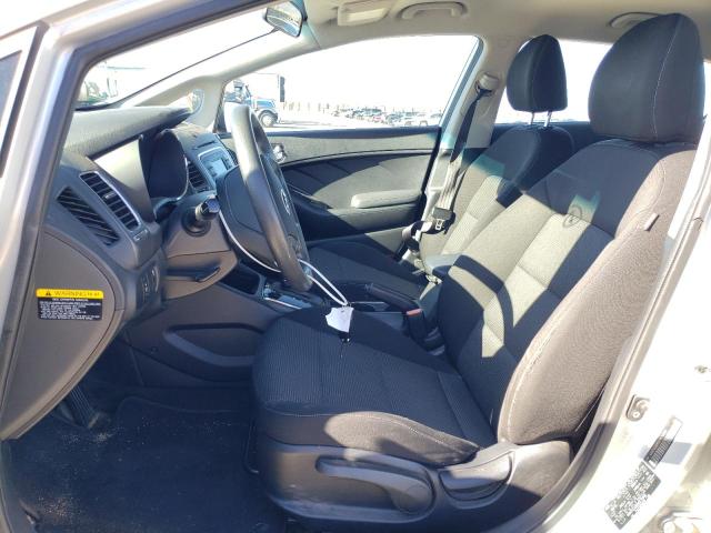 Photo 7 from auction – 2017 KIA FORTE LX with VIN KNAFK5A89H5670938
