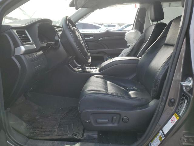 Photo 7 from auction – 2018 TOYOTA HIGHLANDER with VIN 5TDDZRFH5JS854358