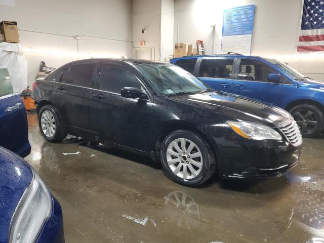 Photo 4 from auction – 2014 CHRYSLER 200 TOURIN with VIN 1C3CCBBB6EN151549