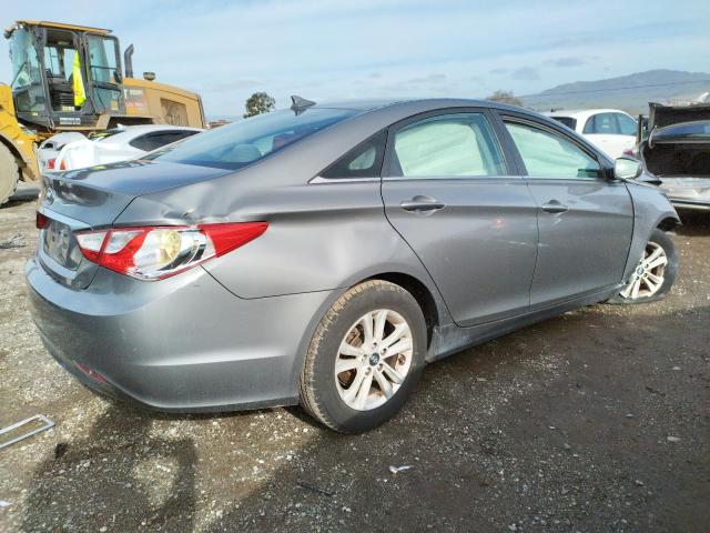 Photo 3 from auction – 2013 HYUNDAI SONATA GLS with VIN 5NPEB4AC4DH513714