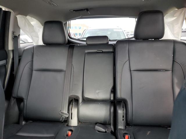 Photo 10 from auction – 2018 TOYOTA HIGHLANDER with VIN 5TDJZRFH0JS542953
