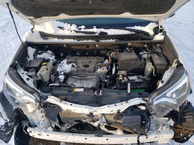 Photo 11 from auction – 2017 TOYOTA RAV4 LIMIT with VIN 2T3DFREV2HW570100