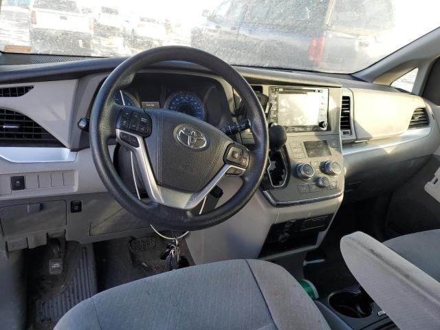 Photo 8 from auction – 2018 TOYOTA SIENNA LE with VIN 5TDJZ3DCXJS196589