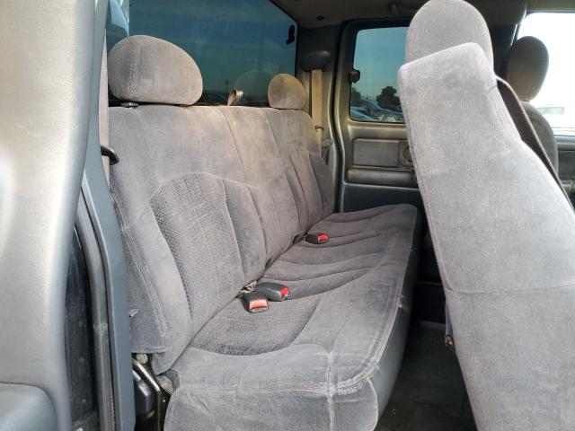 Photo 10 from auction – 2002 CHEVROLET SILVERADO with VIN 2GCEC19T121233831