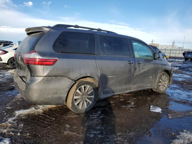 Photo 3 from auction – 2018 TOYOTA SIENNA LE with VIN 5TDJZ3DCXJS196589