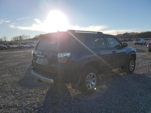 Photo 3 from auction – 2016 TOYOTA 4RUNNER SR with VIN JTEBU5JR2G5390034