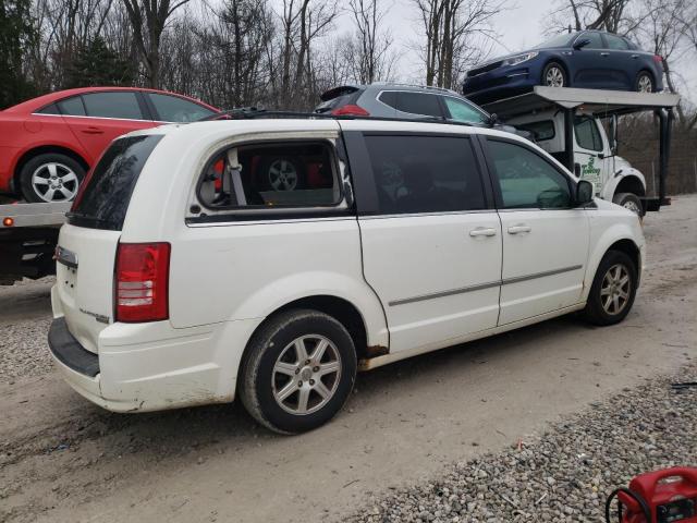 Photo 3 from auction – 2010 CHRYSLER TOWN & COU with VIN 2A4RR5D17AR440988