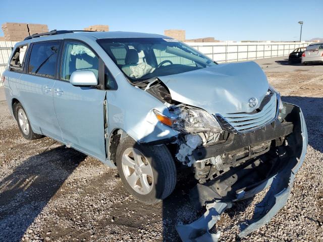 Photo 4 from auction – 2015 TOYOTA SIENNA LE with VIN 5TDKK3DC3FS657020