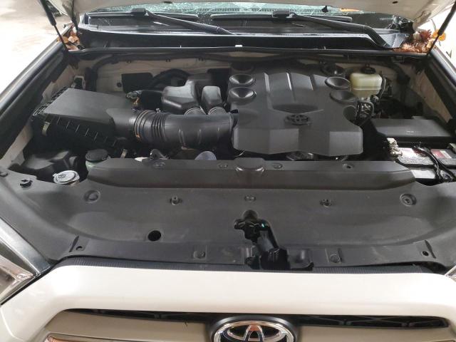 Photo 11 from auction – 2018 TOYOTA 4RUNNER SR with VIN JTEBU5JR9J5496830