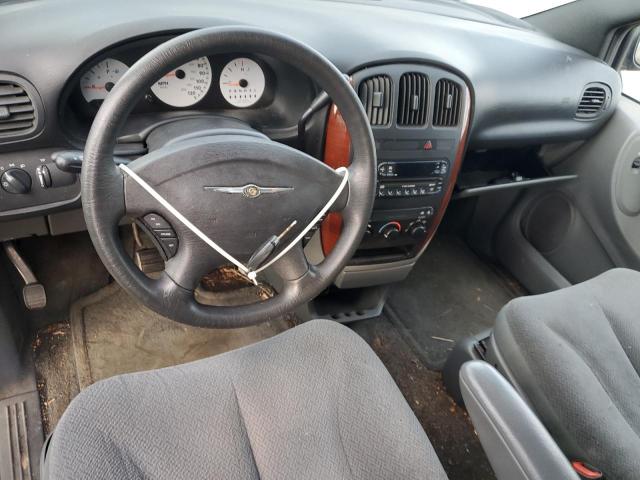 Photo 8 from auction – 2005 CHRYSLER TOWN & COU with VIN 1C4GP45R85B155027