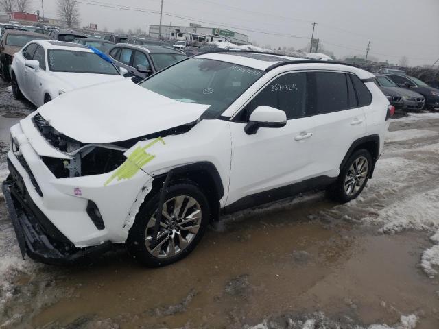 TOYOTA RAV4 XLE 2019 with VIN 2T3R1RFV6KC025223 - Photo from auction