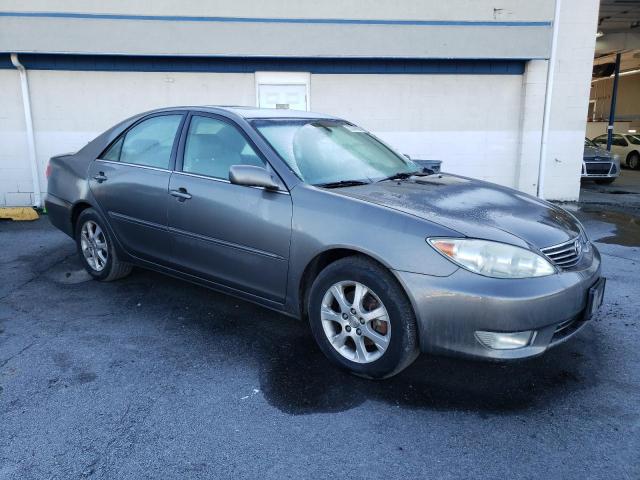 Photo 4 from auction – 2005 TOYOTA CAMRY with VIN 4T1BF30K25U593463