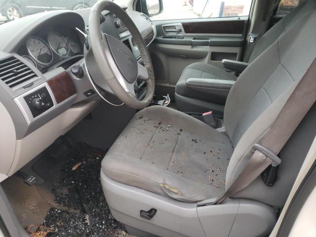 Photo 7 from auction – 2010 CHRYSLER TOWN & COU with VIN 2A4RR5D17AR440988
