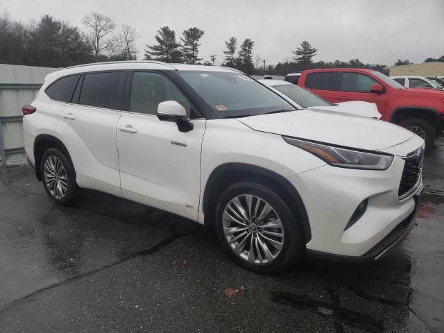 Photo 4 from auction – 2020 TOYOTA HIGHLANDER with VIN 5TDEBRCH1LS011161