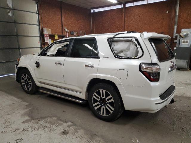 Photo 2 from auction – 2018 TOYOTA 4RUNNER SR with VIN JTEBU5JR9J5496830