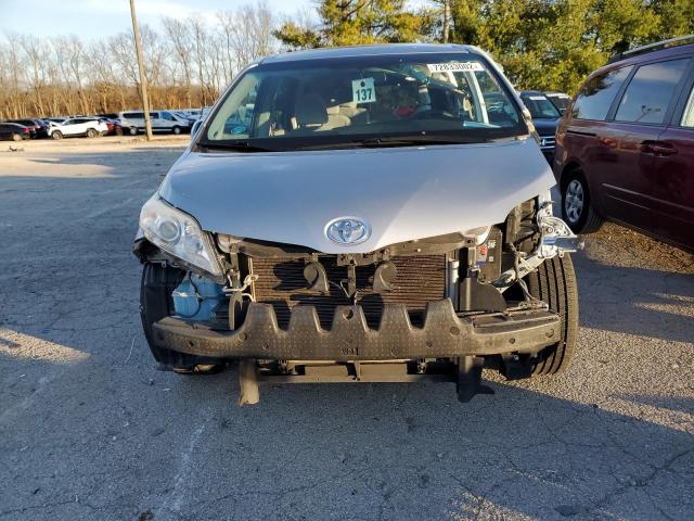 Photo 5 from auction – 2016 TOYOTA SIENNA LE with VIN 5TDKK3DC2GS750497