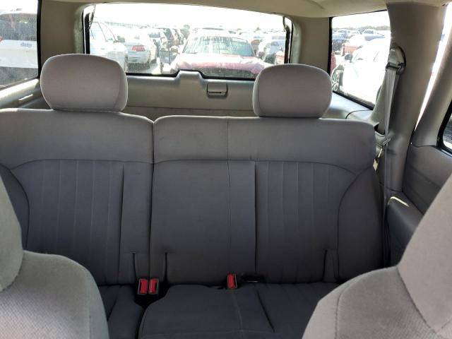 Photo 10 from auction – 2004 CHEVROLET BLAZER with VIN 1GNDT13XX4K153607