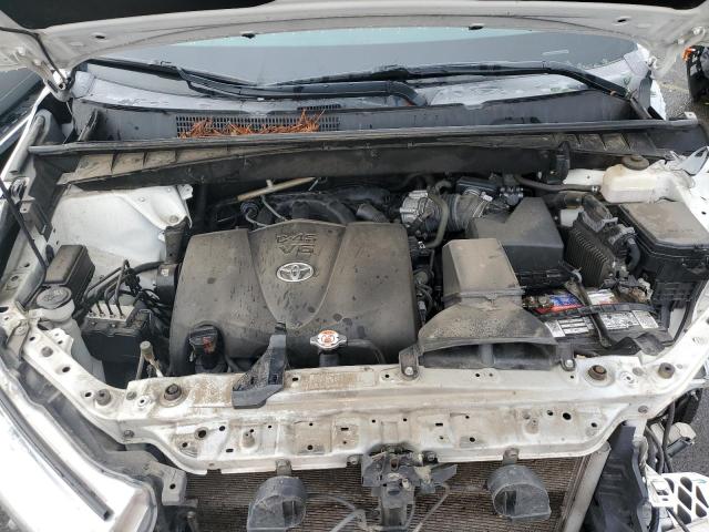 Photo 12 from auction – 2018 TOYOTA HIGHLANDER with VIN 5TDJZRFH3JS833639