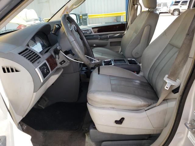 Photo 7 from auction – 2010 CHRYSLER TOWN & COU with VIN 2A4RR5DX3AR253722