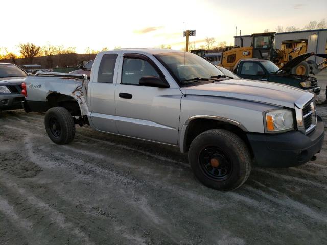 Photo 4 from auction – 2006 DODGE DAKOTA ST with VIN 1D7HW22K06S530306