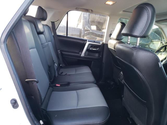 Photo 11 from auction – 2020 TOYOTA 4RUNNER SR with VIN JTEBU5JR4L5745344
