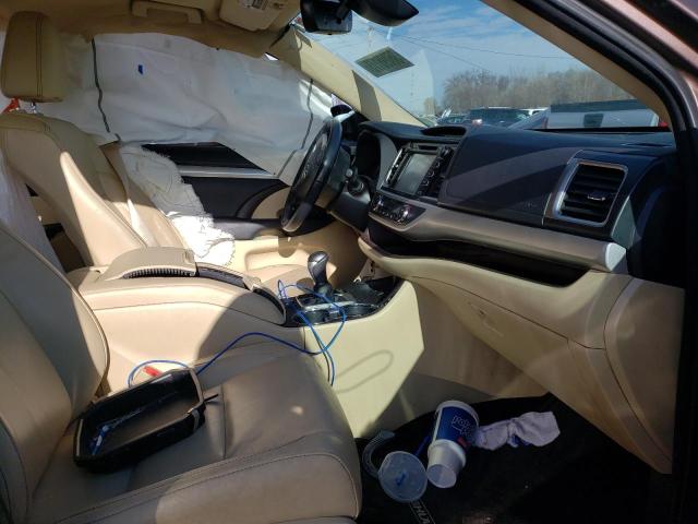 Photo 7 from auction – 2018 TOYOTA HIGHLANDER with VIN 5TDJZRFH8JS836472