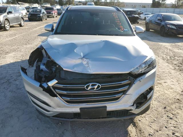 Photo 5 from auction – 2016 HYUNDAI TUCSON LIM with VIN KM8J33A28GU185877
