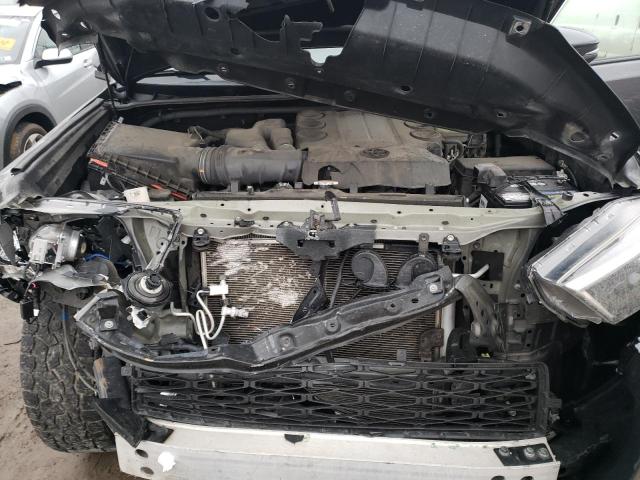 Photo 12 from auction – 2018 TOYOTA 4RUNNER SR with VIN JTEBU5JR4J5597984
