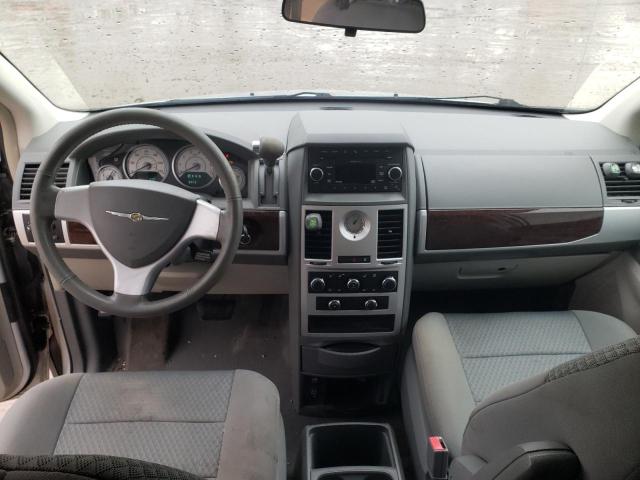 Photo 8 from auction – 2010 CHRYSLER TOWN & COU with VIN 2A4RR5D14AR493177