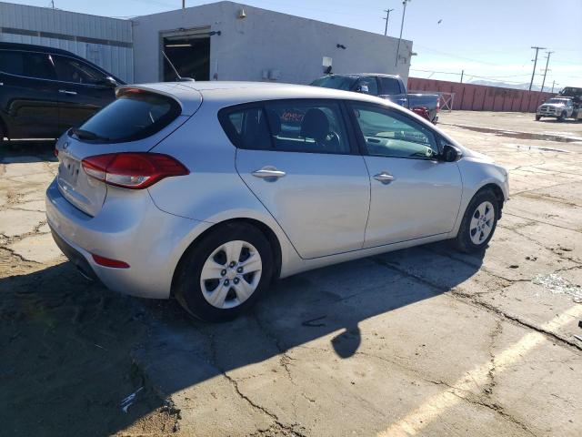 Photo 3 from auction – 2017 KIA FORTE LX with VIN KNAFK5A89H5670938
