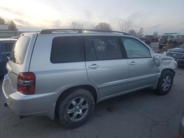 Photo 3 from auction – 2004 TOYOTA HIGHLANDER with VIN JTEGP21A940010427