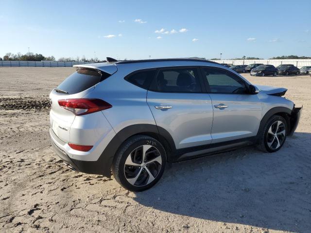 Photo 3 from auction – 2016 HYUNDAI TUCSON LIM with VIN KM8J33A28GU185877