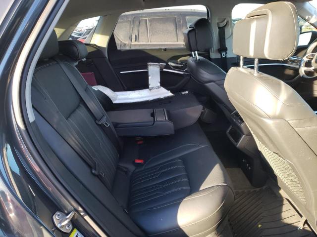 Photo 11 from auction – 2019 AUDI E-TRON PRE with VIN WA1VABGE6KB024661