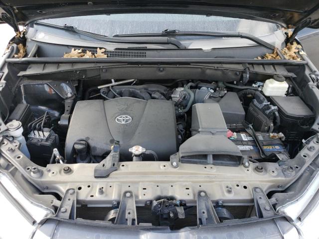 Photo 12 from auction – 2018 TOYOTA HIGHLANDER with VIN 5TDBZRFH0JS843792