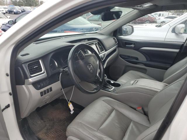 Photo 7 from auction – 2018 TOYOTA HIGHLANDER with VIN 5TDJZRFH3JS833639