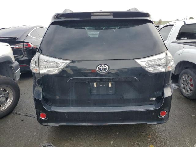 Photo 6 from auction – 2017 TOYOTA SIENNA SE with VIN 5TDXZ3DC3HS845492