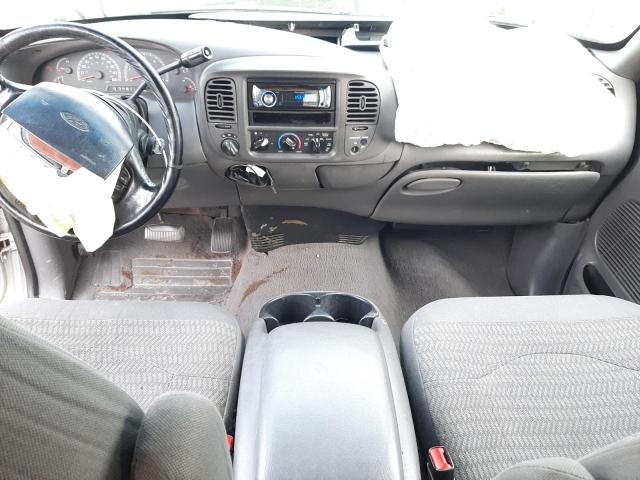 Photo 8 from auction – 2000 FORD F150 with VIN 2FTRX18L2YCA22920