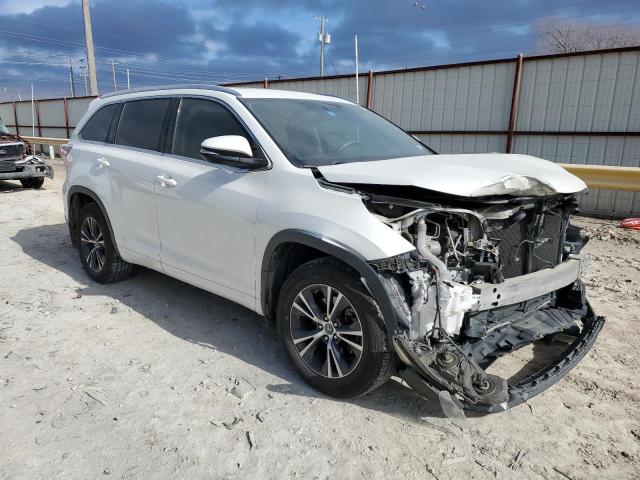 Photo 4 from auction – 2016 TOYOTA HIGHLANDER with VIN 5TDKKRFH3GS163673