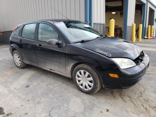 Photo 4 from auction – 2005 FORD FOCUS ZX5 with VIN 3FAFP37N05R123027