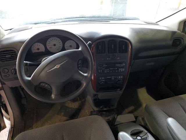 Photo 8 from auction – 2006 CHRYSLER TOWN & COU with VIN 1A4GP45R96B692968