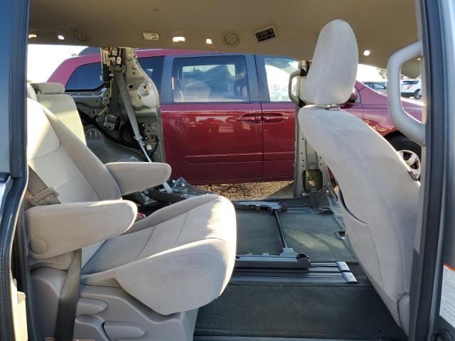 Photo 11 from auction – 2016 TOYOTA SIENNA LE with VIN 5TDKK3DC2GS750497