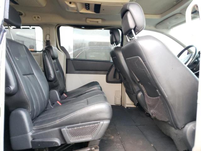 Photo 11 from auction – 2010 CHRYSLER TOWN & COU with VIN 2A4RR8D18AR494138