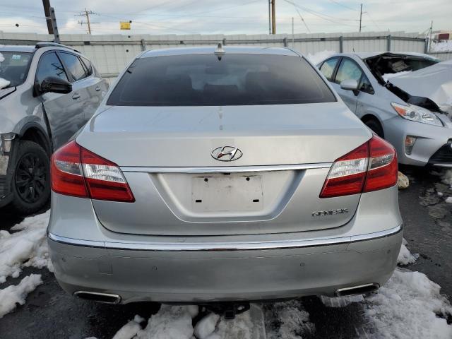 Photo 6 from auction – 2012 HYUNDAI GENESIS 3. with VIN KMHGC4DD8CU167225