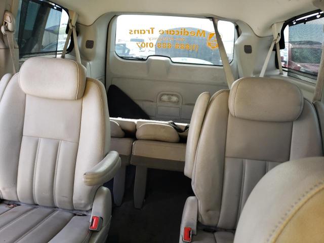Photo 10 from auction – 2010 CHRYSLER TOWN & COU with VIN 2A4RR5DX3AR253722
