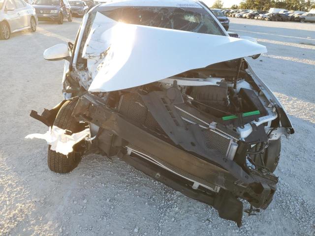 Photo 11 from auction – 2017 TOYOTA CAMRY LE with VIN 4T1BF1FK5HU704068