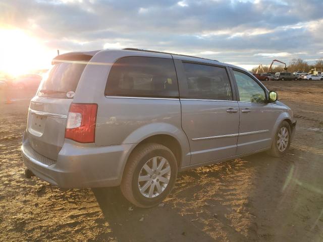 Photo 3 from auction – 2015 CHRYSLER TOWN & COU with VIN 2C4RC1BG5FR590094