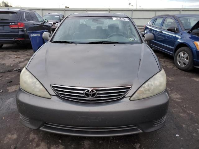 Photo 5 from auction – 2005 TOYOTA CAMRY LE with VIN 4T1BE30K15U526002