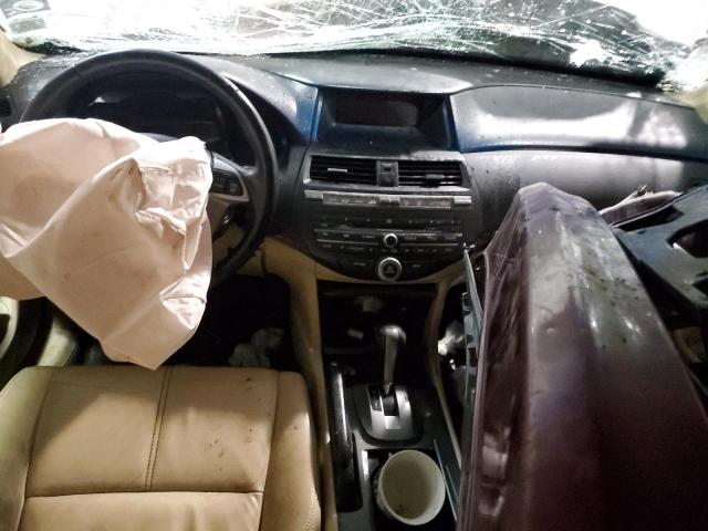 Photo 8 from auction – 2011 HONDA ACCORD CRO with VIN 5J6TF2H50BL003189